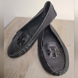 Tory Burch black leather Loafers size 8